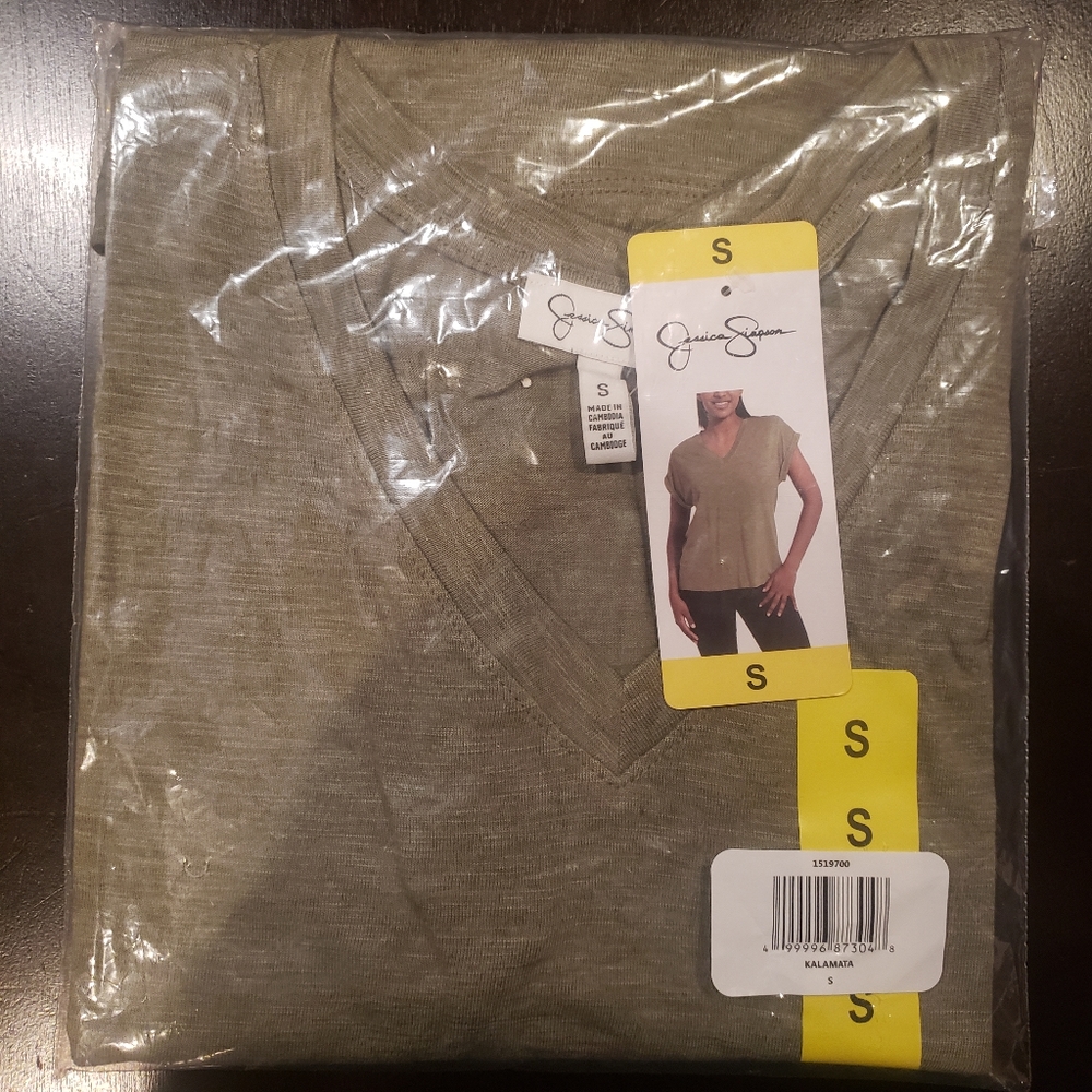 NEW - Jessica Simpson Olive Green T-shirt (S)